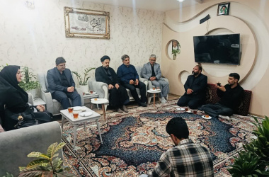 دیدار مسئولان دانشگاه با خانواده معظم شهید اورادی، از شهدای جنگ رمضان استان